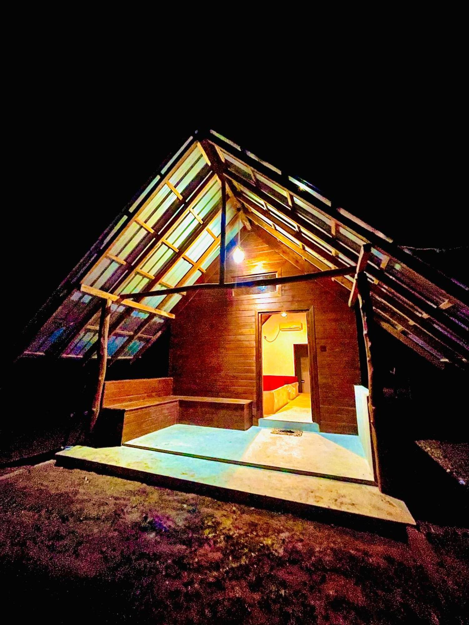 Отель Udawalawa Safari House Удавалаве Экстерьер фото