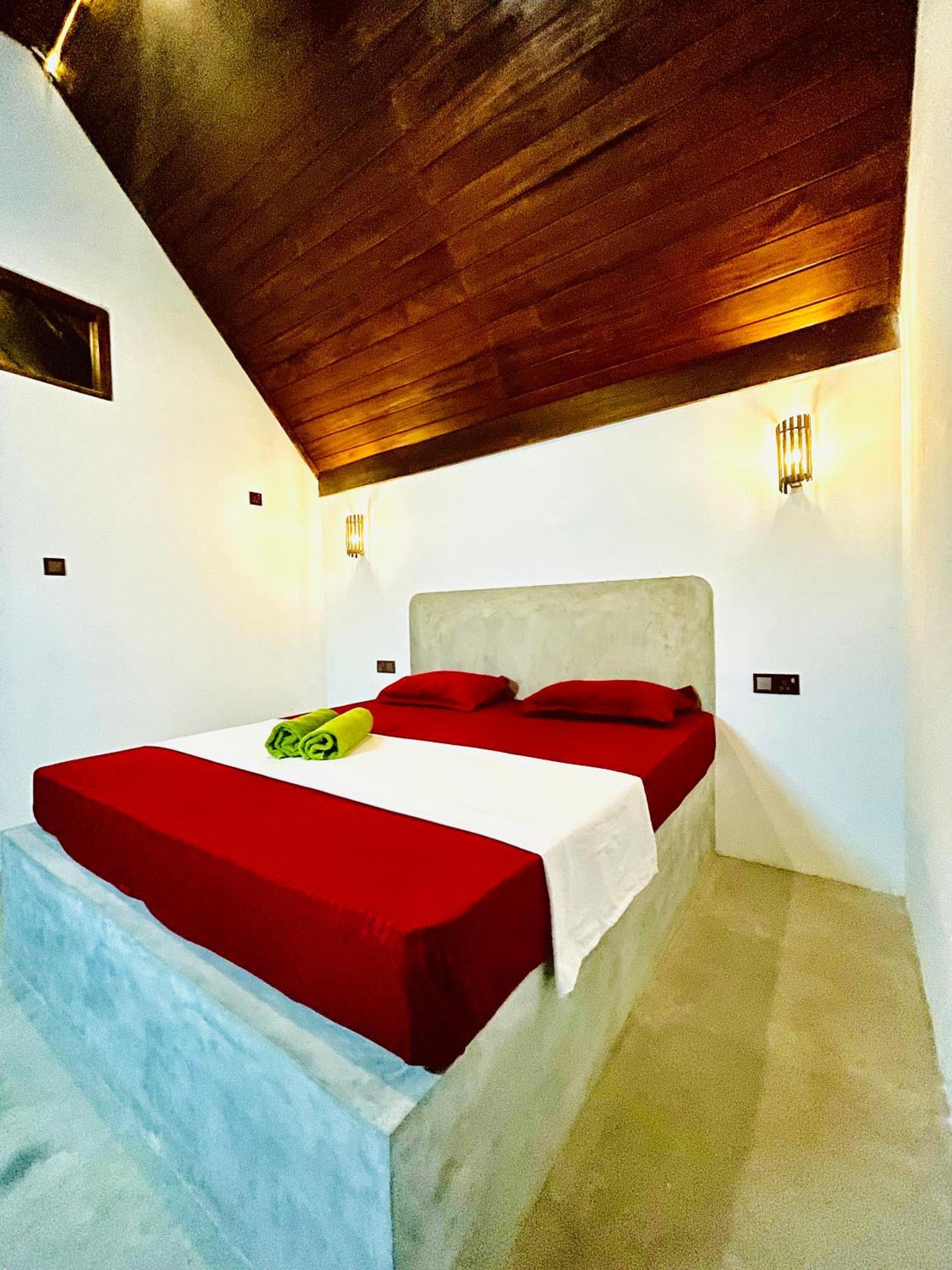Отель Udawalawa Safari House Удавалаве Экстерьер фото