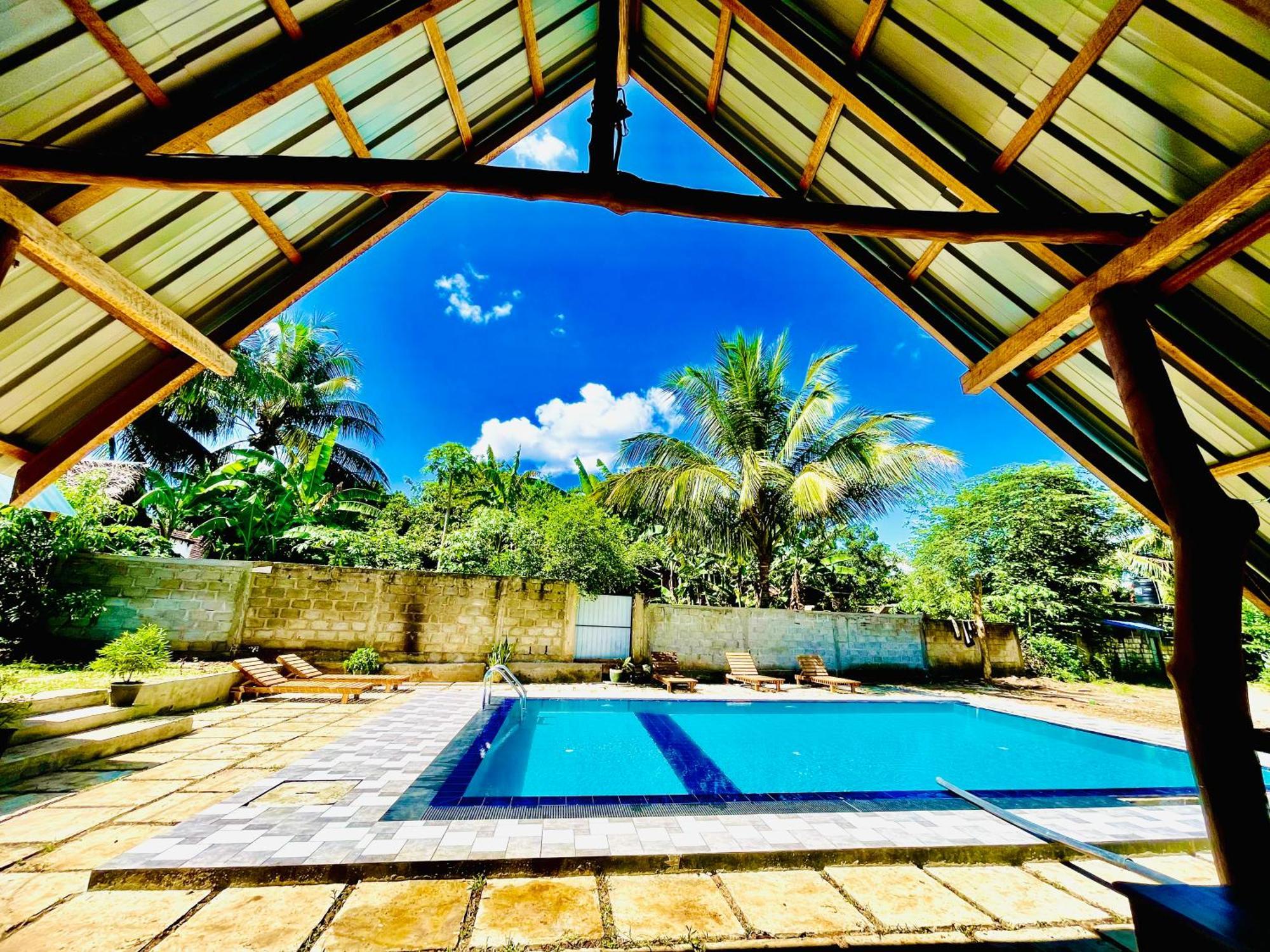 Отель Udawalawa Safari House Удавалаве Экстерьер фото